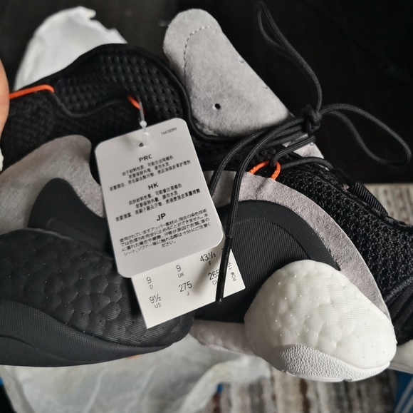 shoes - Picture 1 of 2